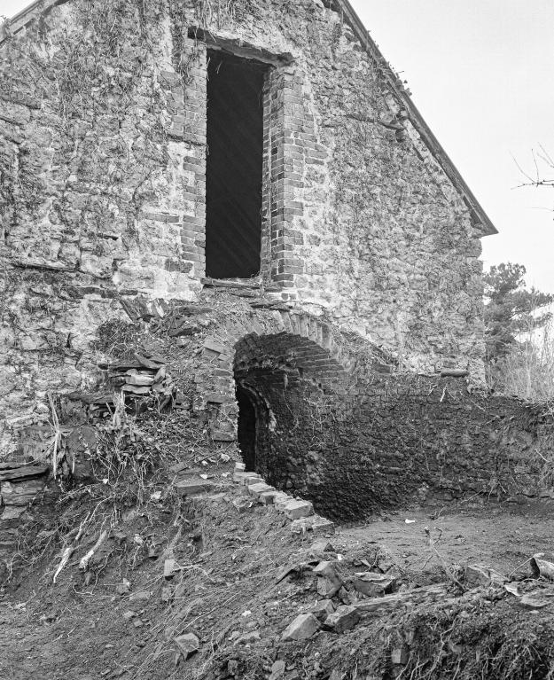 La céramique industrielle dans le Bessin (Calvados) et le département de la Manche : les poteries