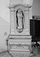 ensemble de l'autel secondaire de la Vierge, 2 retables architecturés à niche en pendant et une statue