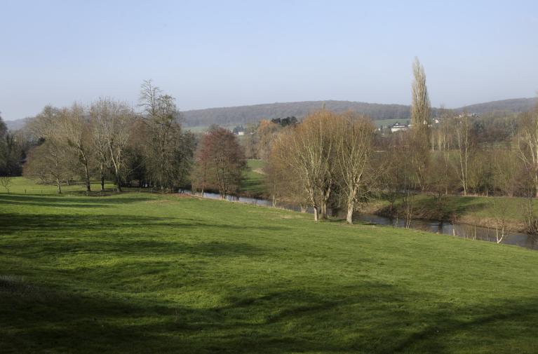 Un des bras de l'Andelle à Radepont (27).