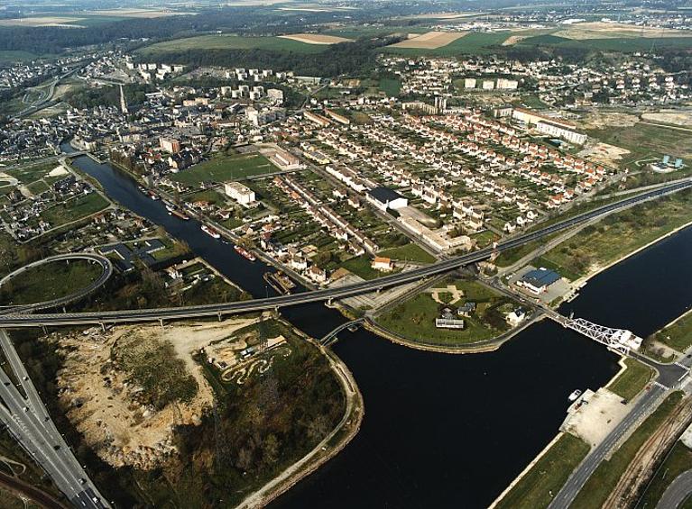 cité Mayville