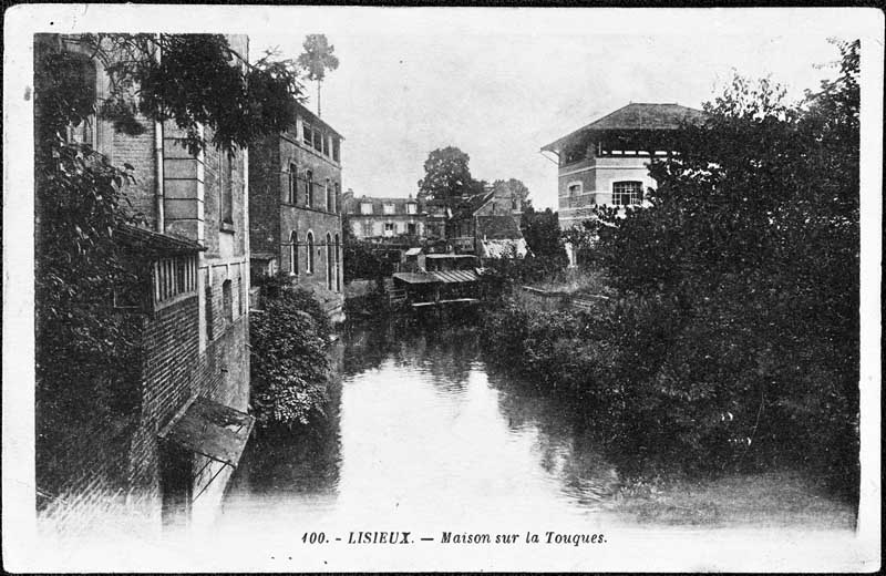 moulin à blé, puis filature, puis tissage de drap