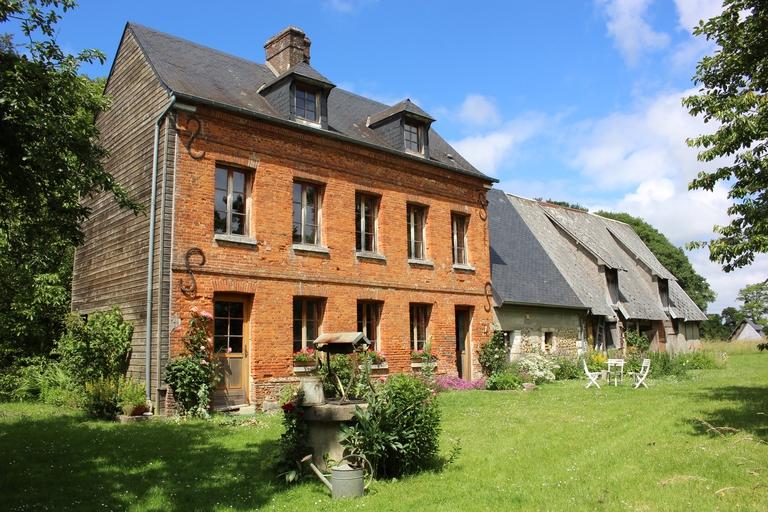 Les maisons en brique de Honguemare-Guenouville et de Barneville-sur-Seine