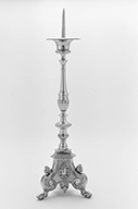 ensemble de 6 chandeliers du maître-autel