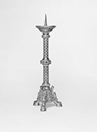 ensemble de la garniture du maître-autel et des autels secondaires : 20 chandeliers d'autel et 3 croix d'autel