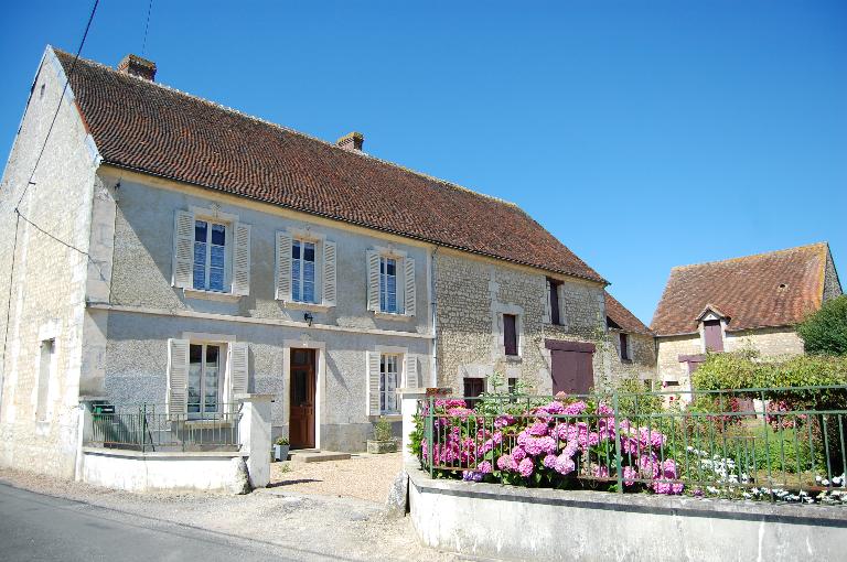 ferme, actuellement maison