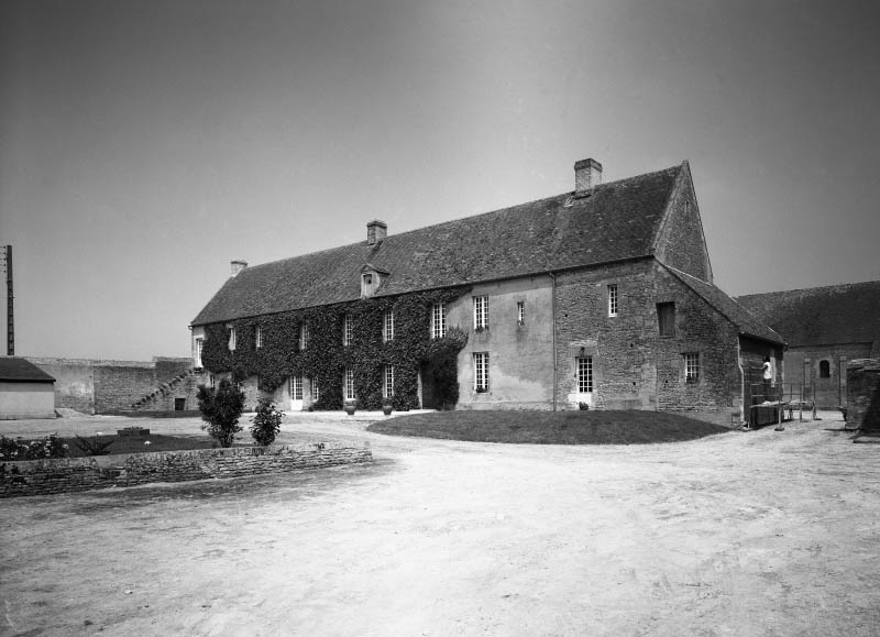 ferme, grange aux dîmes dite Ferme de la Baronnie