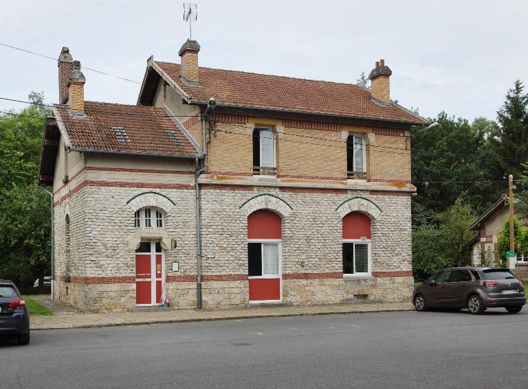 gare de Forges-Établissement thermal