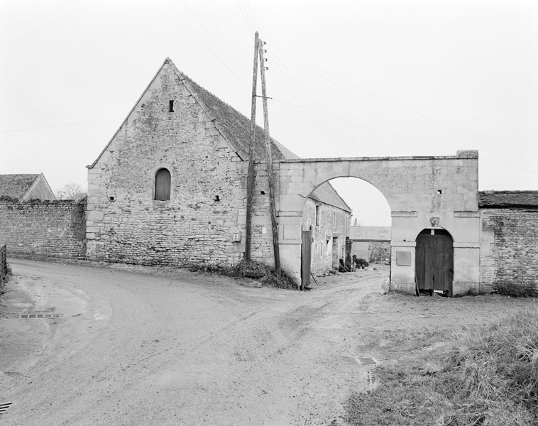 les maisons et fermes de Moulines