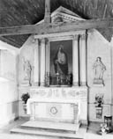 ensemble de l'autel secondaire du Sacré-Coeur : autel tombeau et retable architecturé