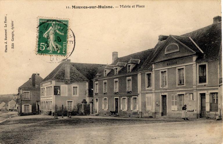 le bourg de Mauves-sur-Huisne