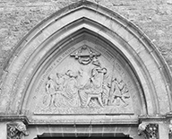 tympan : saint Martin renonçant au métier des armes