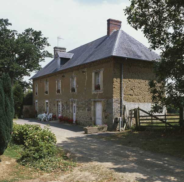 ferme, actuellement maison