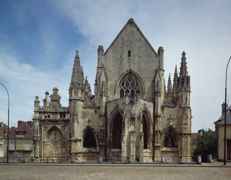 église paroissiale Sainte-Trinité Toussaints