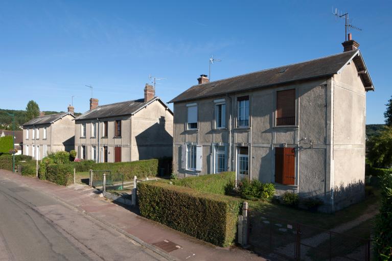 les maisons d'employés de l'imprimerie de la commune de La Chapelle-Montligeon