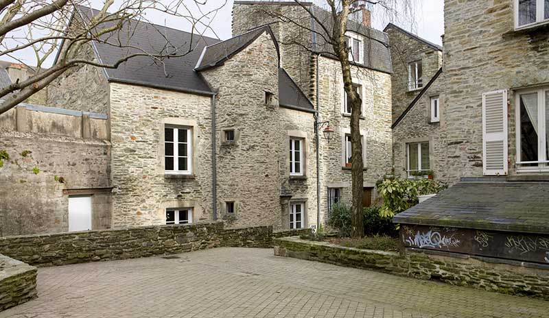 Maisons 63 rue au Blé : façades sur cour.