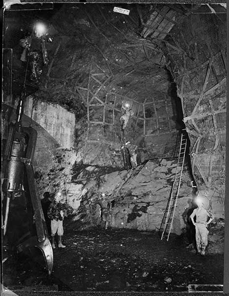 mine de fer de la Société française de recherches et d’exploitations pour favoriser le développement de la richesse minière en France, puis de la Société de mines et de produits chimiques