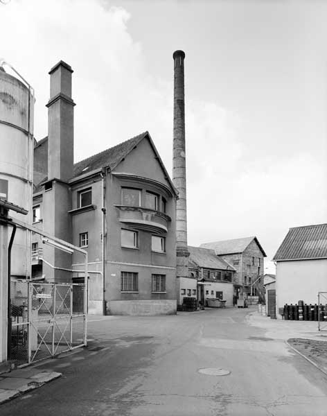 moulin à farine dit moulin d'Ozé, puis filature d'Ozé, puis usine de matériel électroménager Moulinex