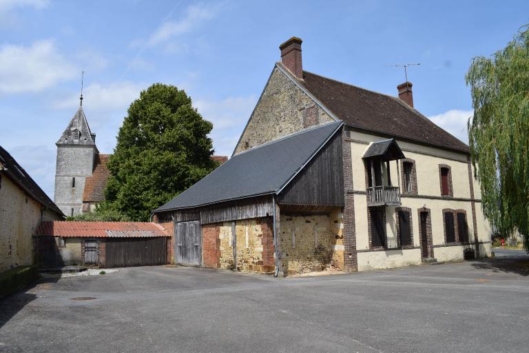 Ferme dite du bourg, chef-lieu de la commune de Feings.