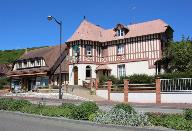 pharmacie et logement du pharmacien