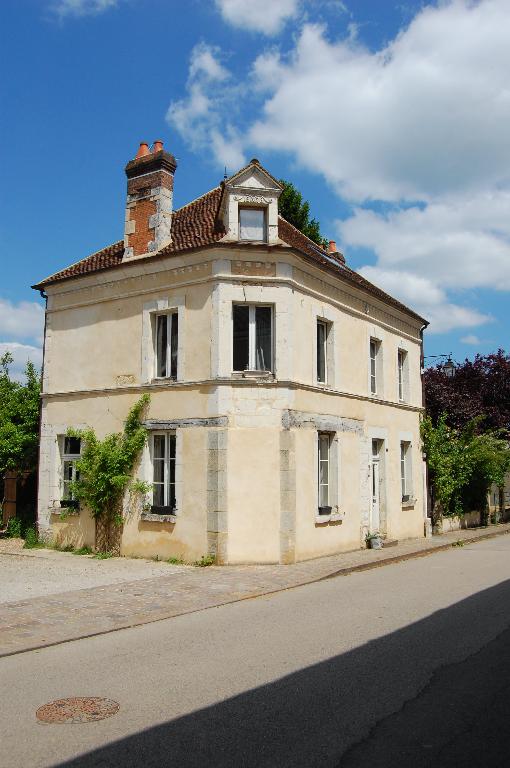 le bourg de Saint-Mard-de-Réno