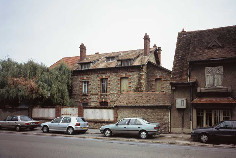 moulin à farine dit moulin d'Ozé, puis filature d'Ozé, puis usine de matériel électroménager Moulinex