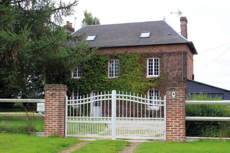 maisons en brique de Hauville