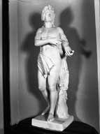 statue : Apollon jouant de la lyre