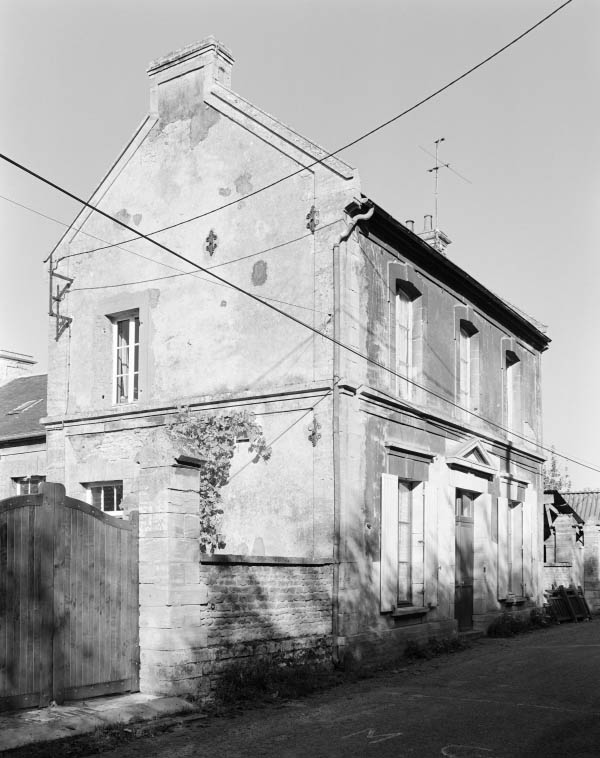 mairie, école primaire (école mixte)