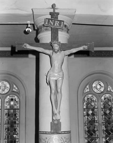 croix : Christ en croix