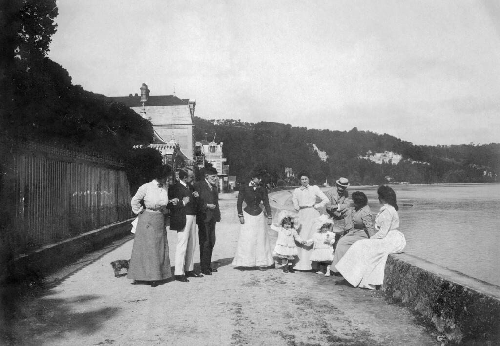 berge aménagée, quai et promenade, actuellement quai Victor Hugo et Gaston Saint-Léger